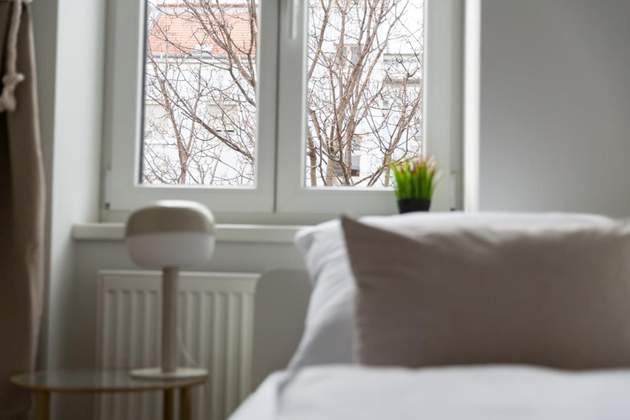 Cozy, Generous City Apartment - 10 Min To City-Centre - Contactless 24H Check-In Вена Экстерьер фото