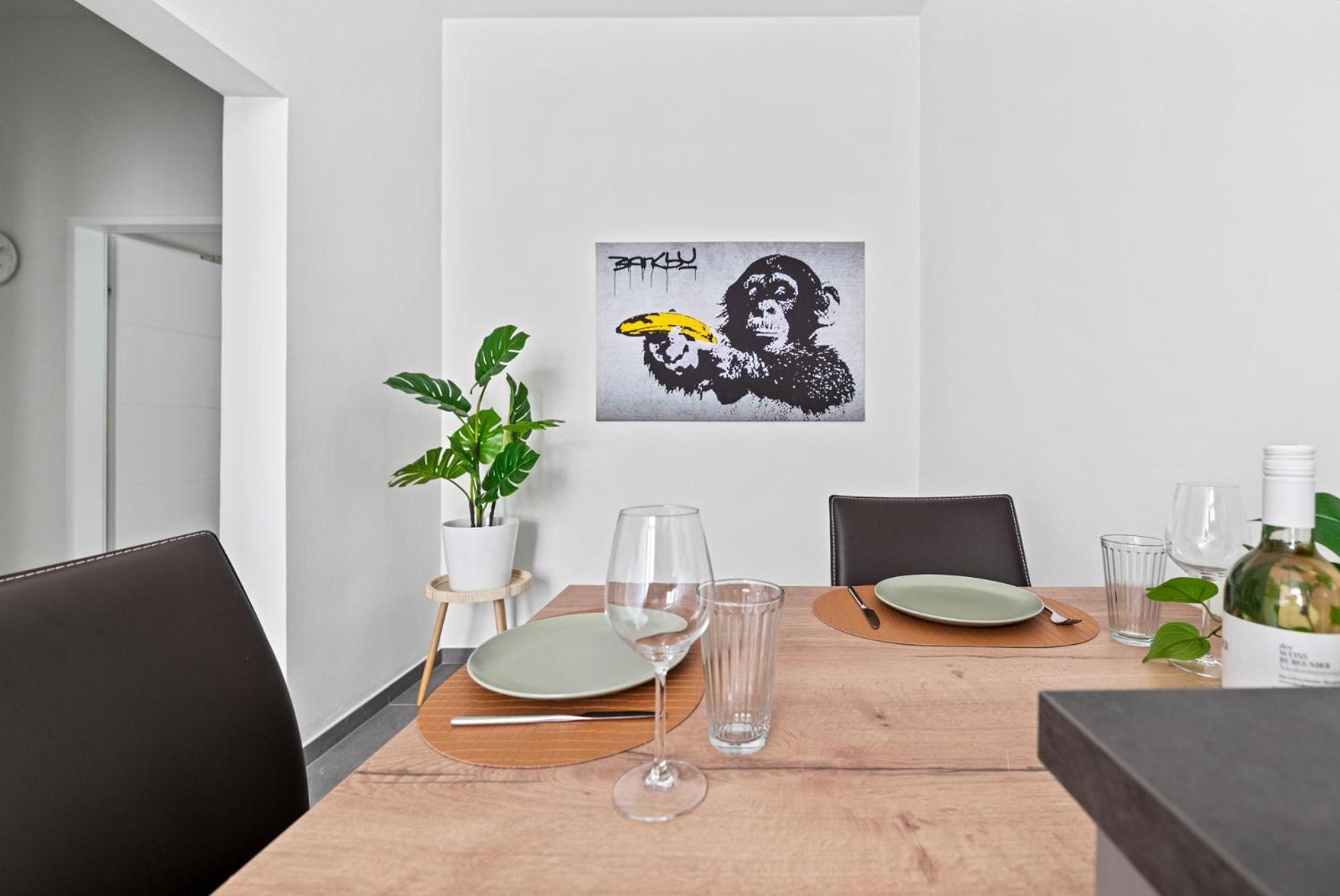 Cozy, Generous City Apartment - 10 Min To City-Centre - Contactless 24H Check-In Вена Экстерьер фото