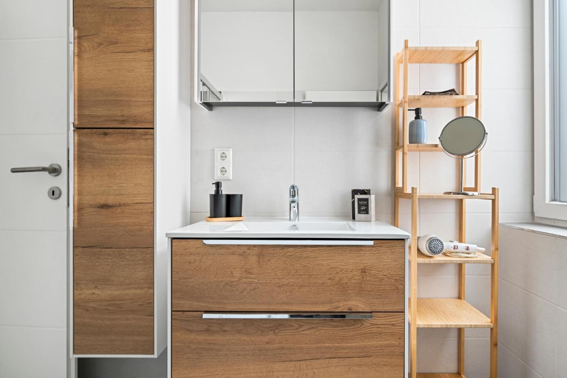 Cozy, Generous City Apartment - 10 Min To City-Centre - Contactless 24H Check-In Вена Экстерьер фото
