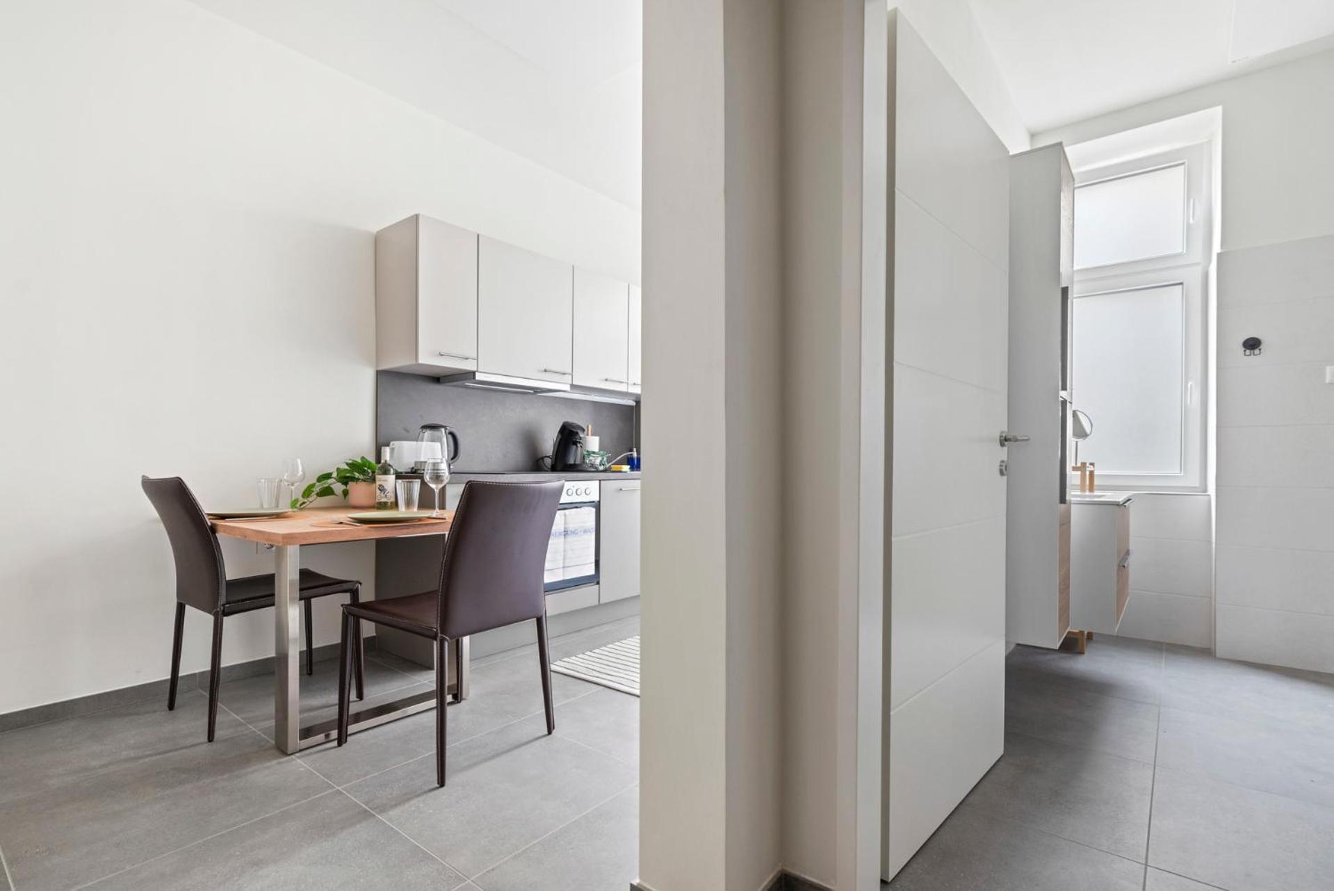 Cozy, Generous City Apartment - 10 Min To City-Centre - Contactless 24H Check-In Вена Экстерьер фото