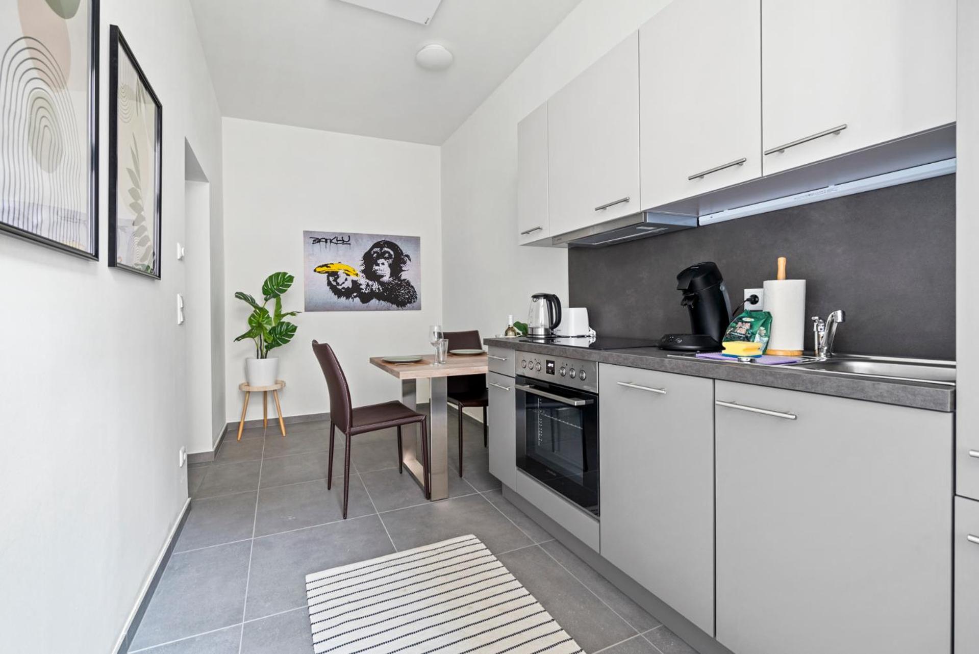 Cozy, Generous City Apartment - 10 Min To City-Centre - Contactless 24H Check-In Вена Экстерьер фото