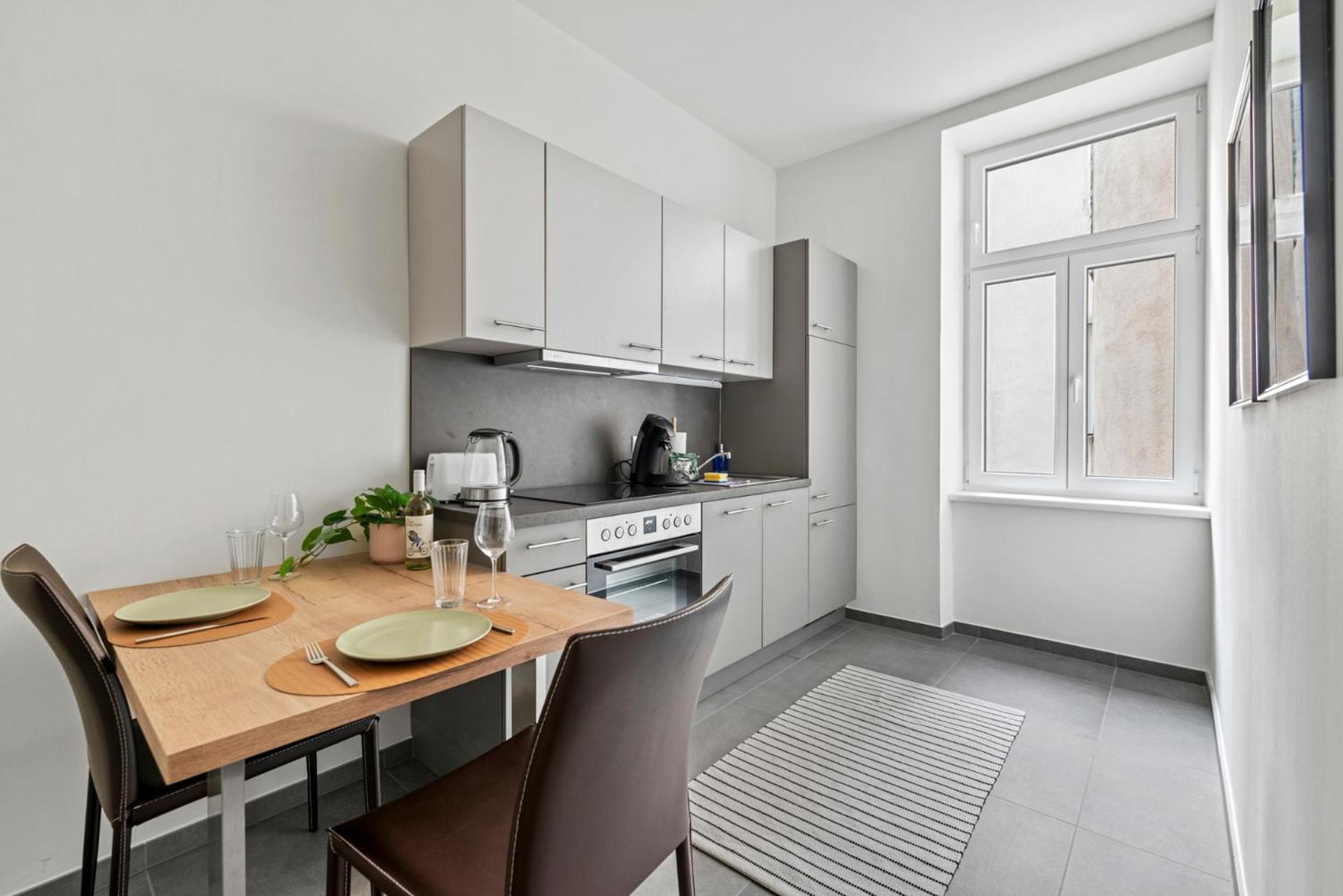 Cozy, Generous City Apartment - 10 Min To City-Centre - Contactless 24H Check-In Вена Экстерьер фото