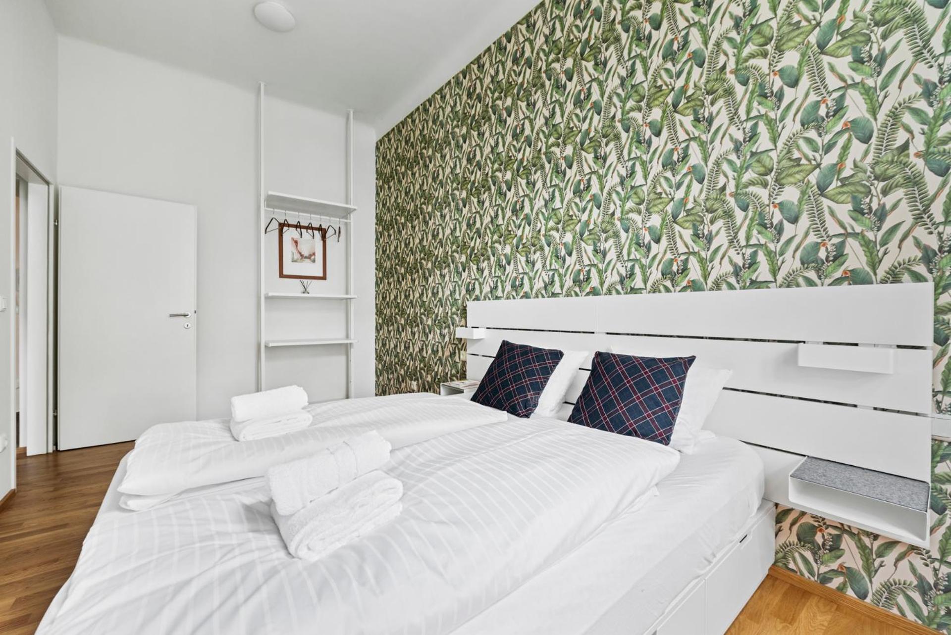 Cozy, Generous City Apartment - 10 Min To City-Centre - Contactless 24H Check-In Вена Экстерьер фото