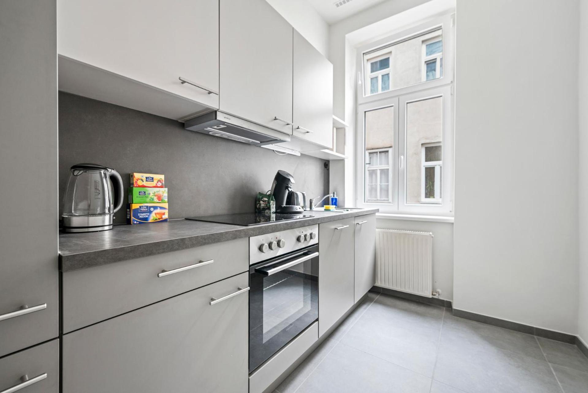 Cozy, Generous City Apartment - 10 Min To City-Centre - Contactless 24H Check-In Вена Экстерьер фото